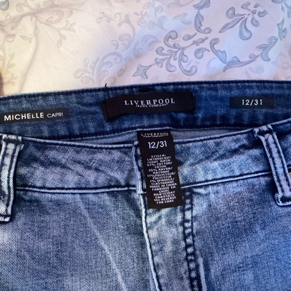 Liverpool Michelle Capri Light Wash women’s size 12/31 denim jeans - Picture 8 of 10